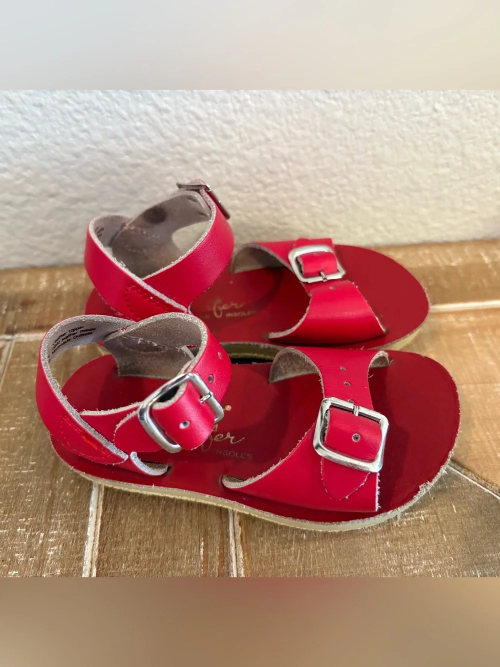 Saltwater Surfer Kids Red Leather Buckle Sandals Boy Girl Size Toddler 6